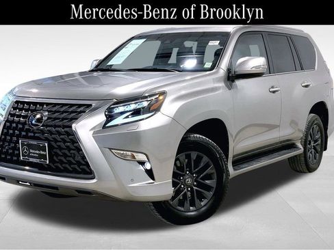 Used 2023 Lexus GX 460 Premium image 2