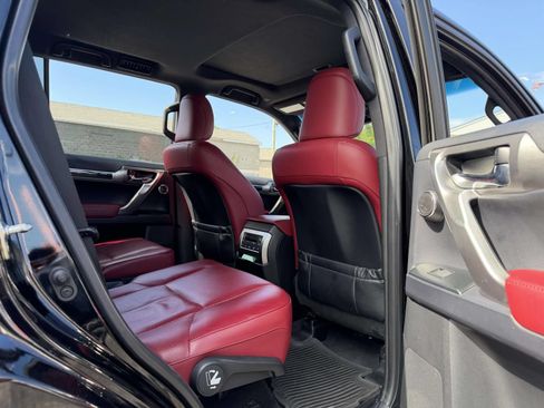Used 2023 Lexus GX 460 Luxury w/ Sport Design Package AWD/4WD image 15