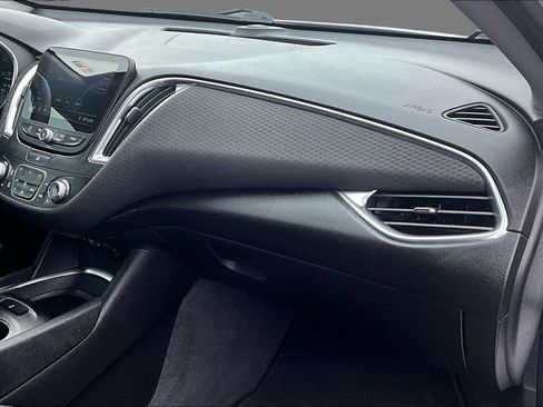 Used 2019 Chevrolet Malibu LT FWD image 10