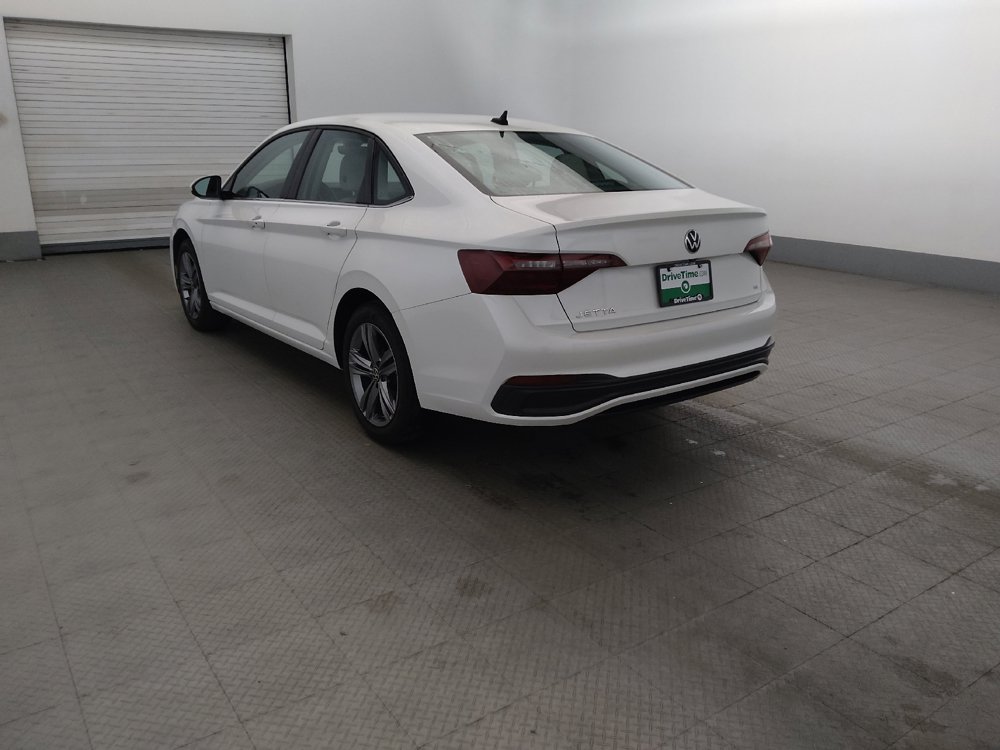 Used 2023 Volkswagen Jetta SE FWD image 5