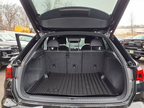 Used 2020 Audi Q3 2.0T Premium image 8