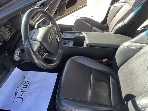 Used 2021 Lexus ES 300h w/ Accessory Package 2 image 29