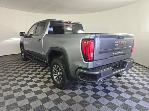 Used 2019 GMC Sierra 1500 AT4 w/ AT4 Premium Package AWD/4WD image 4