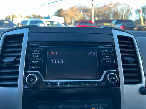 Used 2016 Nissan Frontier SV image 24