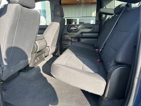 Used 2022 Chevrolet Silverado 2500 Custom w/ Custom Convenience Package image 15