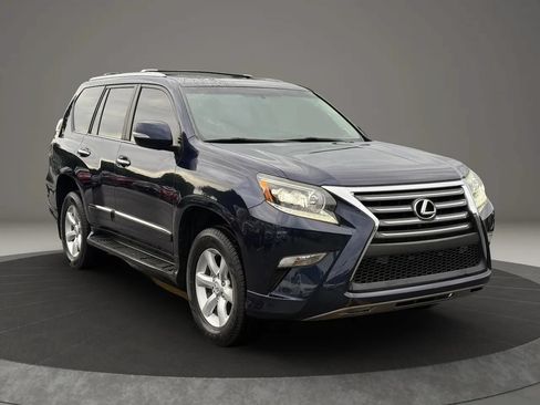 Used 2017 Lexus GX 460 w/ Navigation Package AWD/4WD image 3
