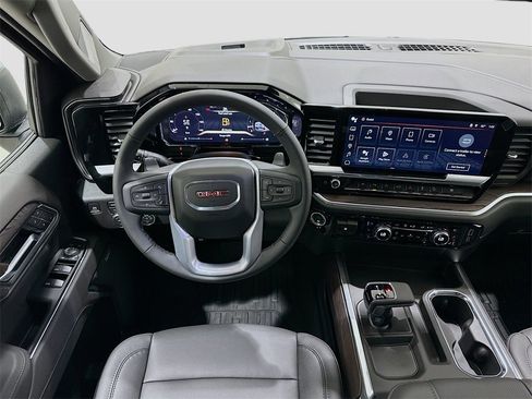 New 2026 GMC Sierra 1500 SLT image 23