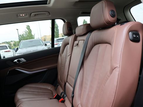 Used 2020 BMW X7 xDrive40i w/ Cold Weather Package AWD/4WD image 13