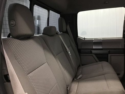 Used 2017 Ford F150 XLT w/ Equipment Group 302A Luxury AWD/4WD image 36