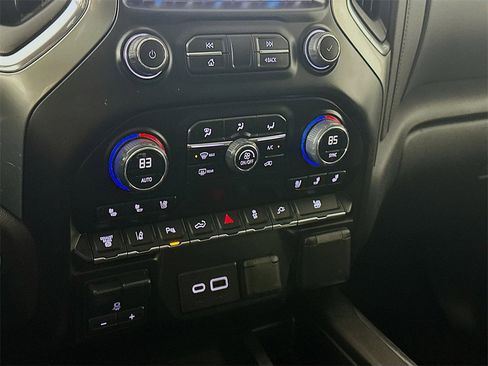 Used 2023 Chevrolet Silverado 2500 LTZ w/ LTZ Premium Package image 18