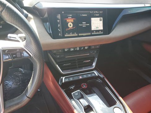 Used 2022 Audi e-tron GT Prestige w/ Prestige Package AWD/4WD image 25