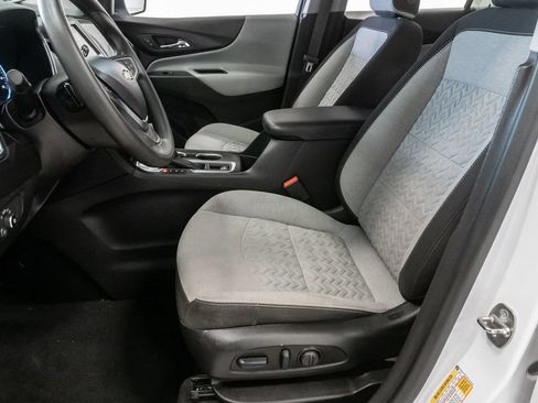 Used 2023 Chevrolet Equinox LS w/ LS Convenience Package FWD image 10