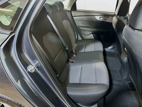 Used 2023 Kia Forte LXS w/ LXS Technology Package image 11