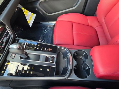 New 2026 Porsche Macan S image 23