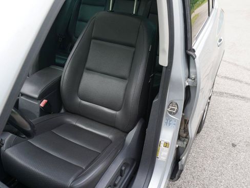 Used 2016 Volkswagen Tiguan SE FWD image 19