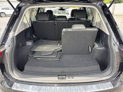 Used 2023 Volkswagen Tiguan SE FWD image 33