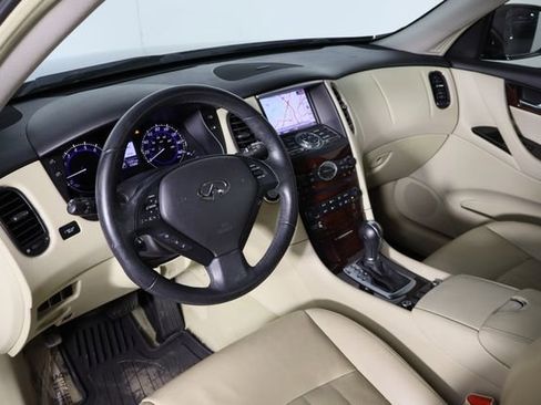 Used 2017 INFINITI QX50 2WD w/ Premium Plus Package image 28