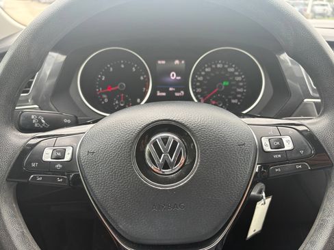 Used 2020 Volkswagen Tiguan S w/ 3rd Row Seat Package AWD/4WD image 13