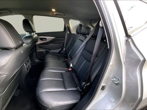 Used 2024 Nissan Murano SV image 16