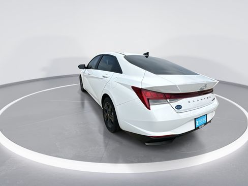 Used 2021 Hyundai Elantra Blue FWD image 6