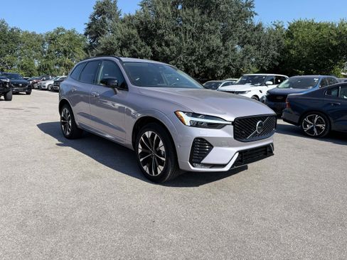 Certified 2026 Volvo XC60 B5 Plus AWD/4WD image 7