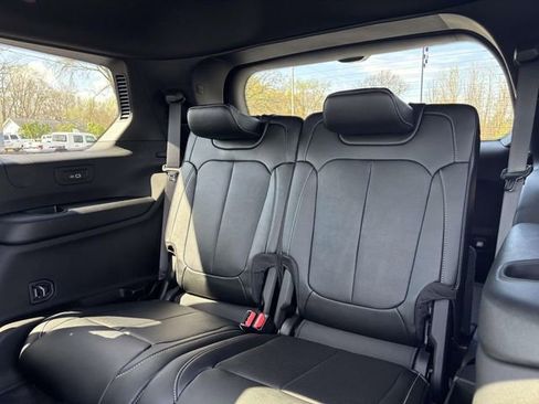 New 2026 Jeep Grand Cherokee L Limited AWD/4WD image 9