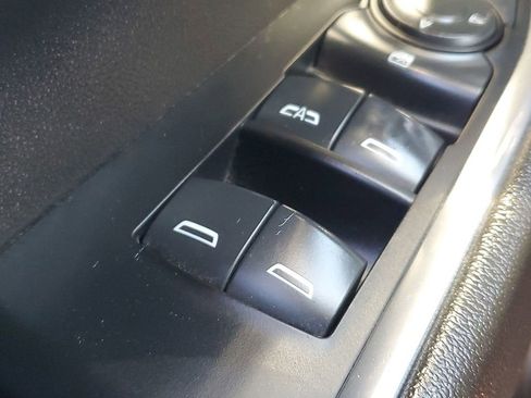 Used 2024 Chevrolet Silverado 2500 LT image 32