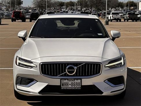 Used 2021 Volvo S60 T8 Inscription image 11