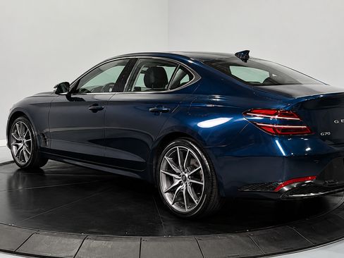 Used 2023 Genesis G70 2.0T AWD/4WD image 5