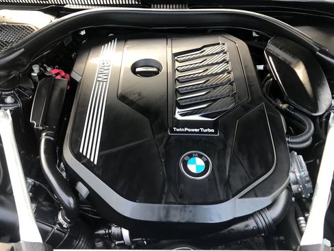 Used 2020 BMW 540i xDrive w/ Premium Package image 38