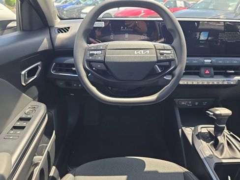 New 2026 Kia K4 FWD image 12