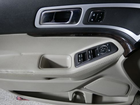 Used 2014 Ford Explorer Limited w/ Equipment Group 302A image 19
