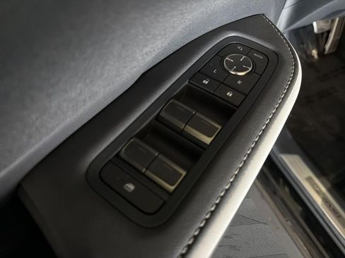 Certified 2026 Lexus TX 500h AWD w/ Technology Package image 9