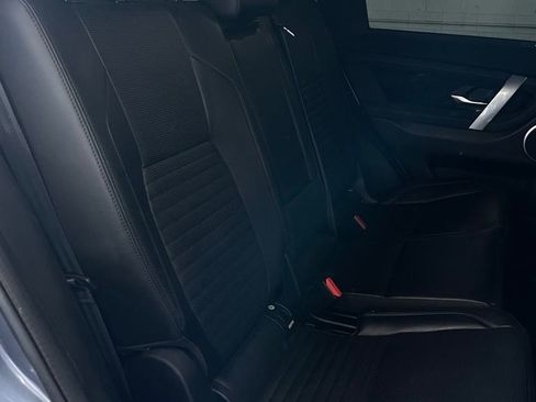 Used 2021 Land Rover Discovery Sport SE image 19