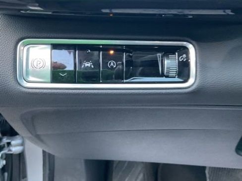 Used 2025 Buick Envision Preferred image 26