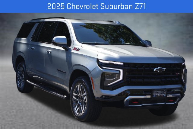Used 2025 Chevrolet Suburban Z71 w/ Comfort Package AWD/4WD 360° Tour