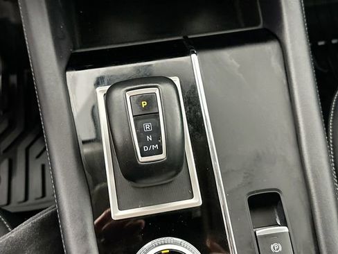 Used 2023 Mitsubishi Outlander SE image 15