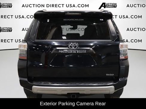Used 2022 Toyota 4Runner TRD Off-Road Premium image 6