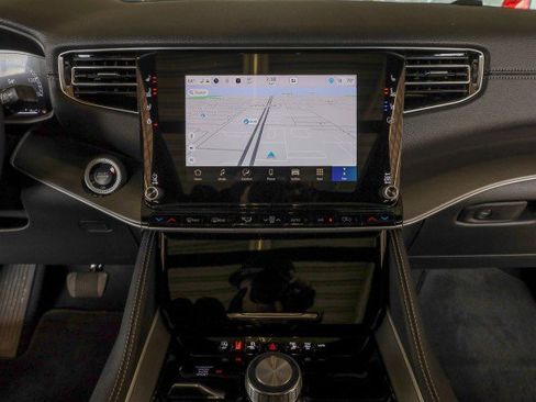 New 2025 Jeep Wagoneer Series II w/ Premium Group I image 13
