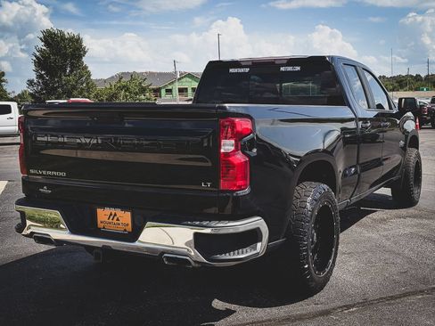 Used 2020 Chevrolet Silverado 1500 LT w/ Texas Edition AWD/4WD image 11