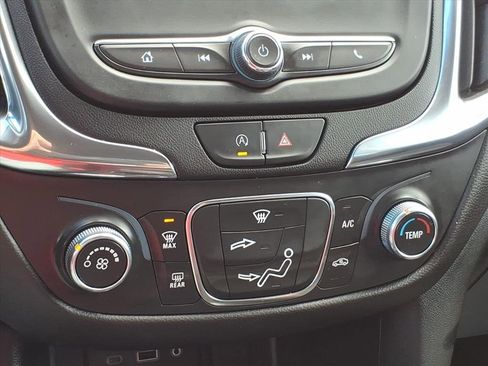 Used 2022 Chevrolet Equinox LT image 21