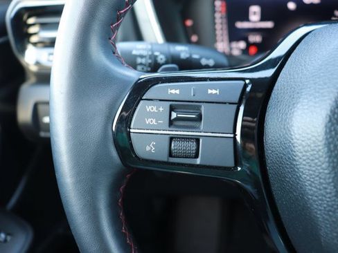 Certified 2025 Honda Pilot Black Edition image 27