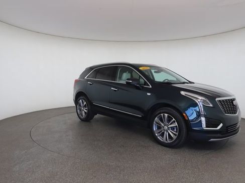 Used 2025 Cadillac XT5 Premium Luxury AWD/4WD image 27