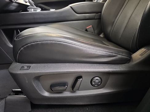 Used 2023 INFINITI QX60 Sensory w/ Cargo Package AWD/4WD image 32