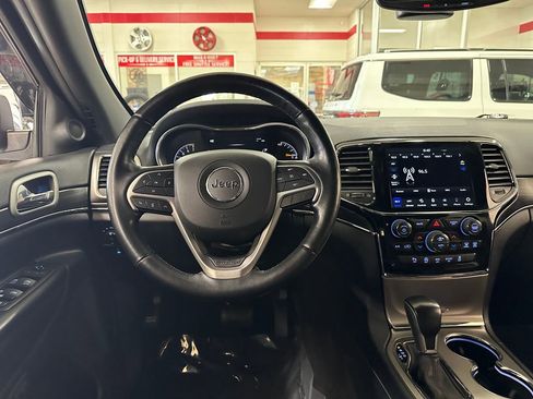 Certified 2022 Jeep Grand Cherokee Limited AWD/4WD image 15