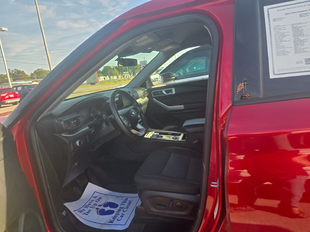 Used 2022 Ford Explorer XLT AWD/4WD image 7