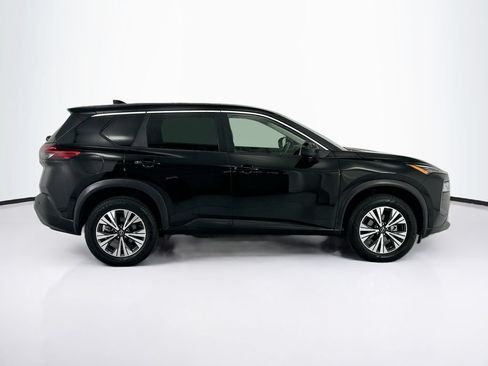Used 2023 Nissan Rogue SV FWD image 4