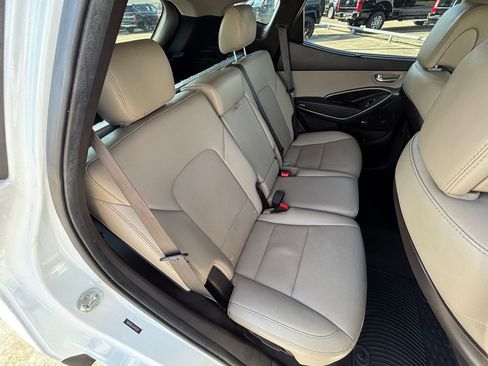 Used 2018 Hyundai Santa Fe Sport image 27