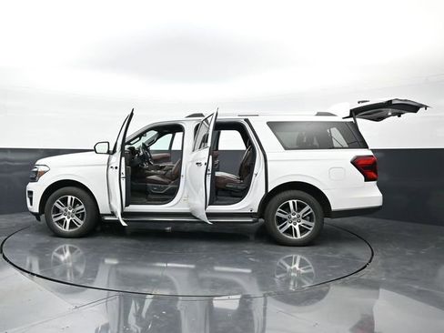 Used 2022 Ford Expedition Max Limited AWD/4WD image 46