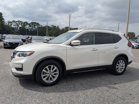 Used 2020 Nissan Rogue SV image 7